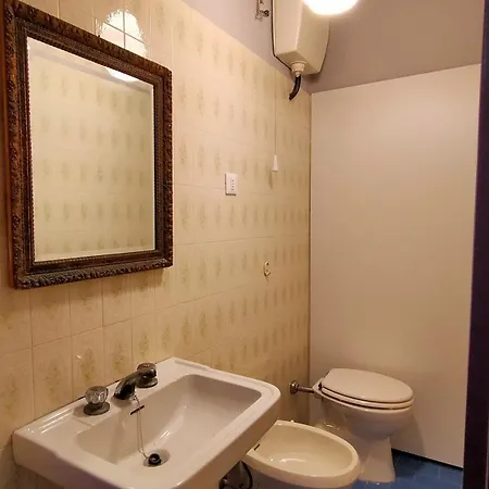 Bilocale Con Due Bagni Cod 496 Frontemare Con Inclusa